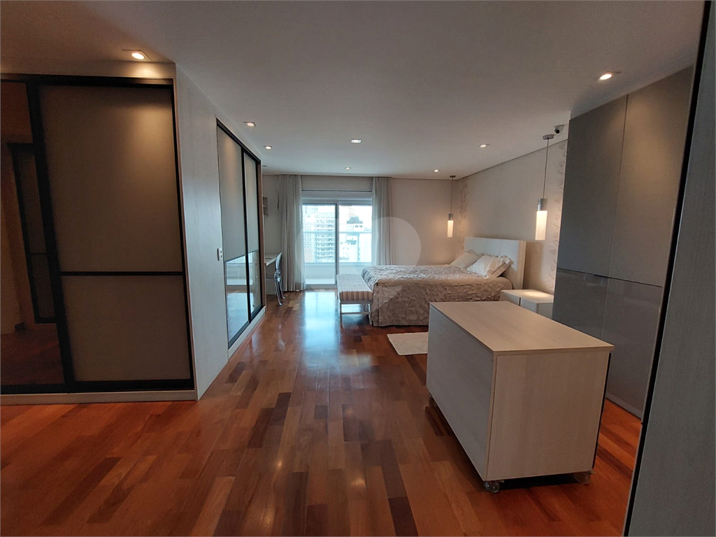 Apartamento para alugar com 4 quartos, 335m² - Foto 22