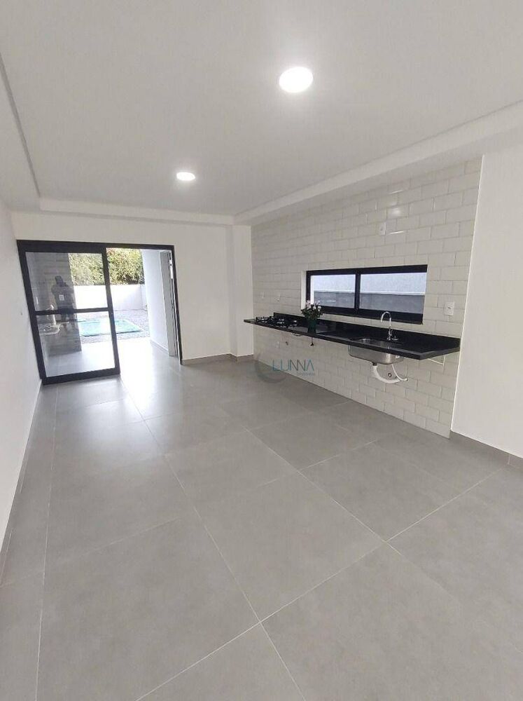 Sobrado à venda com 3 quartos, 115m² - Foto 1