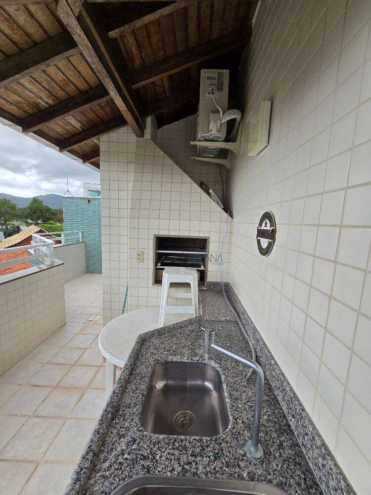 Cobertura à venda com 2 quartos, 101m² - Foto 4