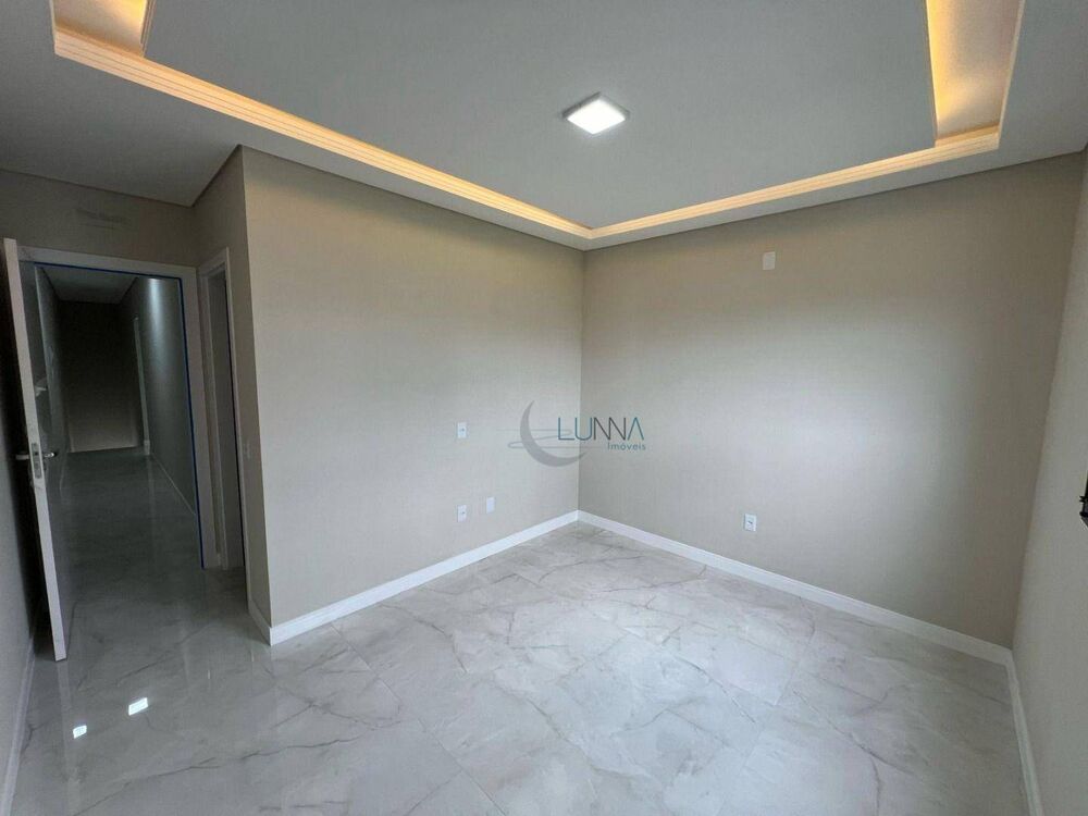 Sobrado à venda com 3 quartos, 126m² - Foto 2