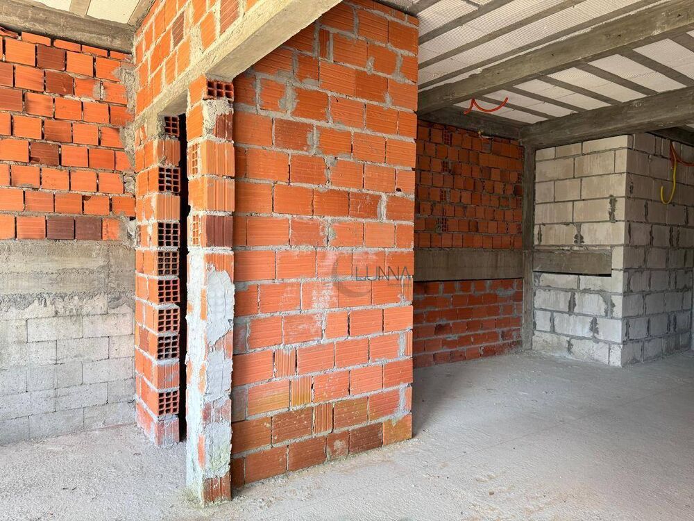 Apartamento à venda com 3 quartos, 196m² - Foto 4