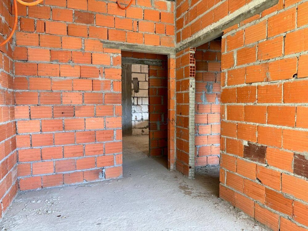 Apartamento à venda com 3 quartos, 196m² - Foto 3