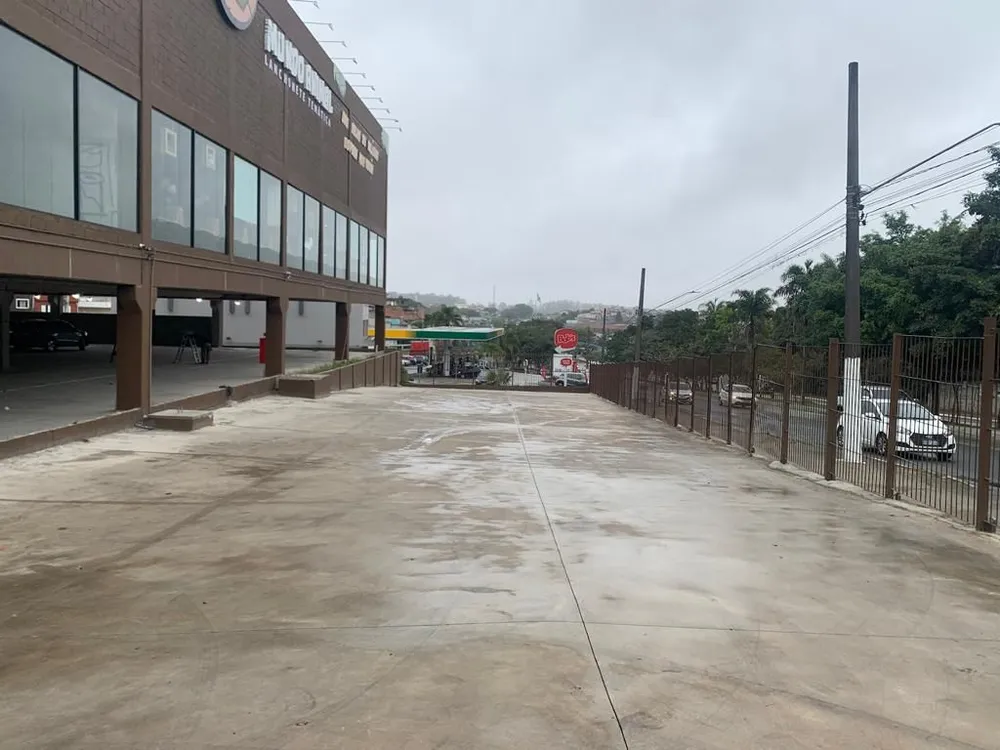 Loja-Salão, 2400 m² - Foto 2