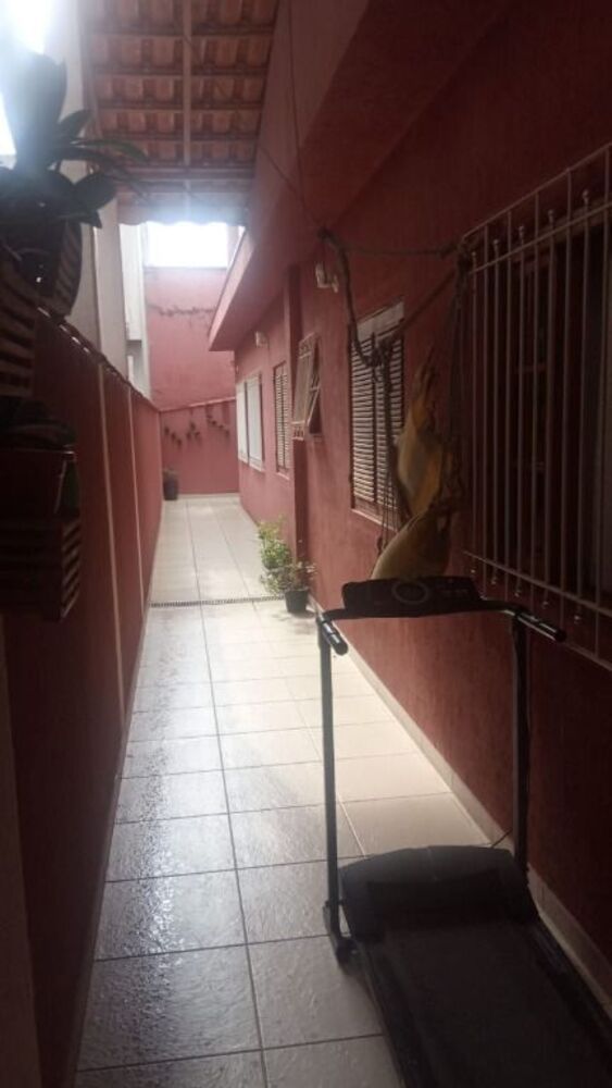 Sobrado à venda com 3 quartos, 100m² - Foto 2