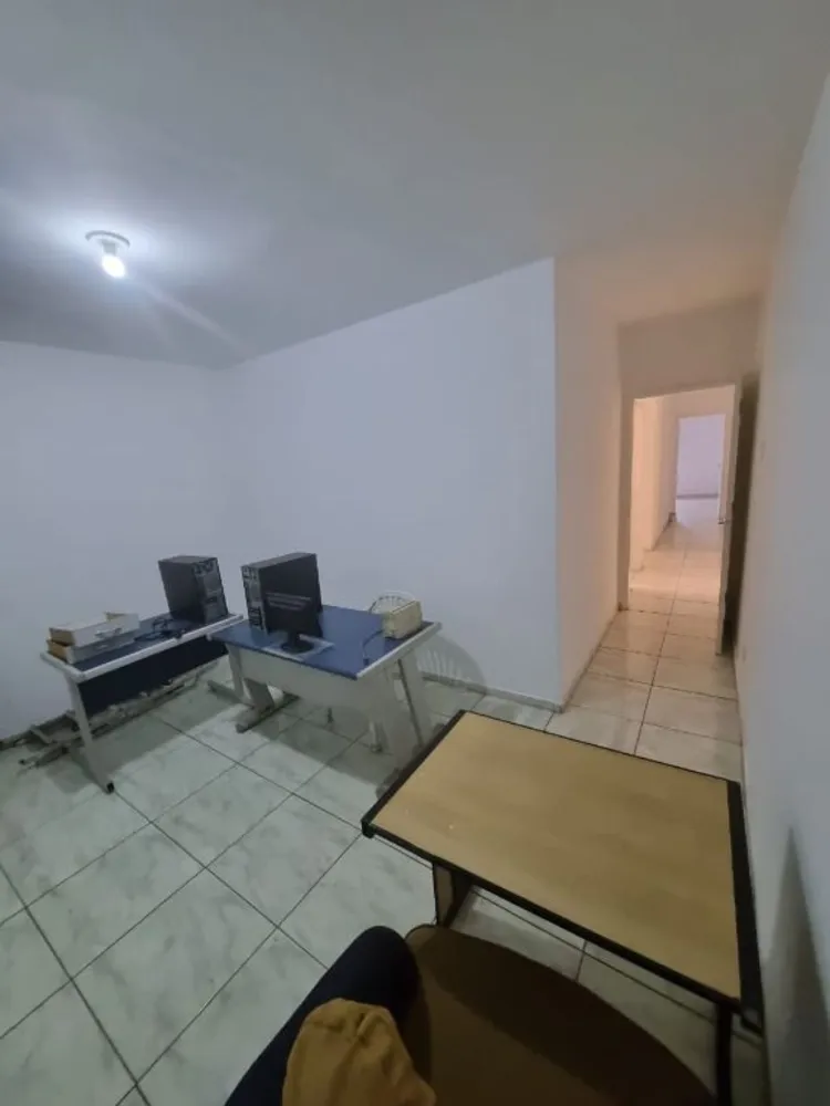 Casa, 3 quartos, 217 m² - Foto 1