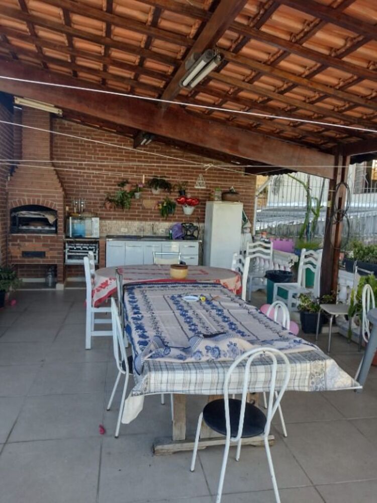 Sobrado à venda com 4 quartos, 180m² - Foto 4