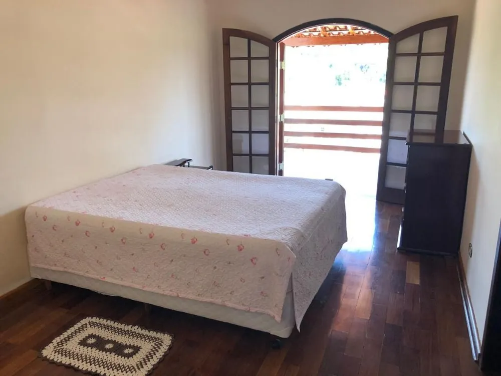 Sobrado, 4 quartos, 335 m² - Foto 1