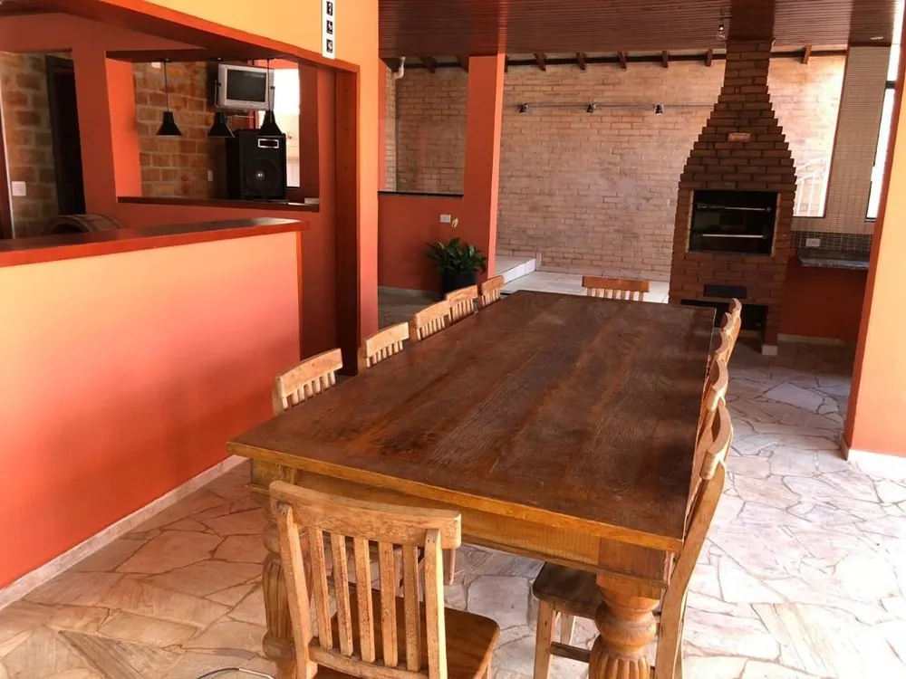 Sobrado, 4 quartos, 335 m² - Foto 1