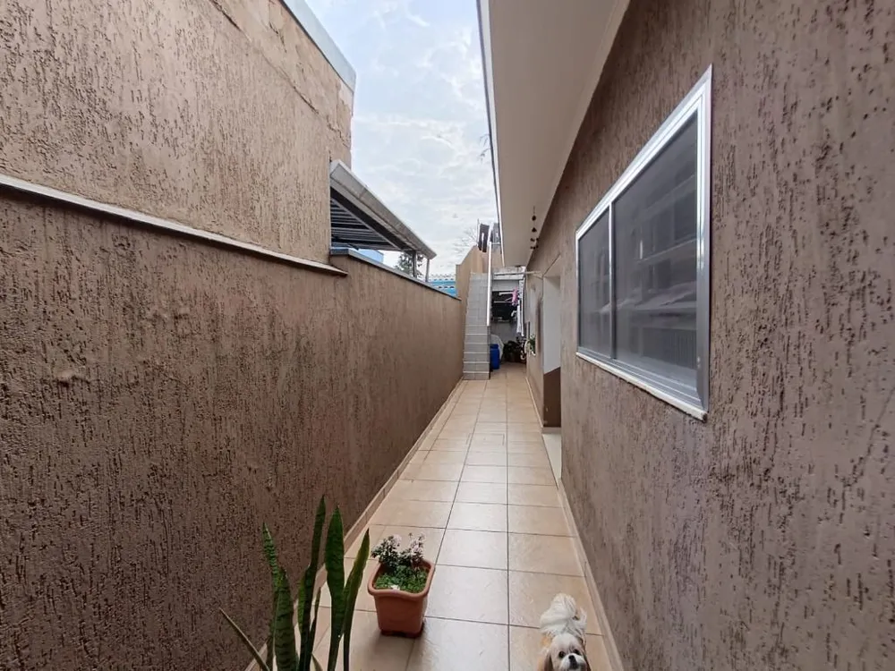 Casa, 3 quartos, 131 m² - Foto 1