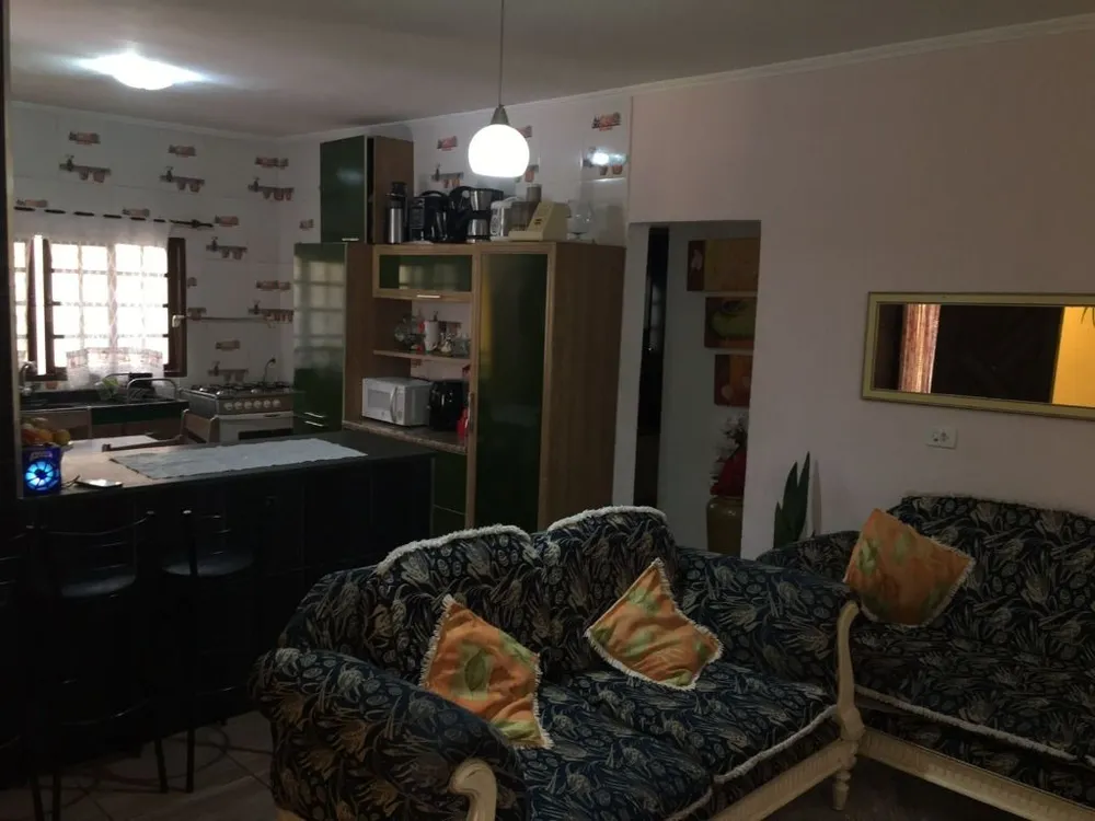 Casa, 3 quartos, 250 m² - Foto 1