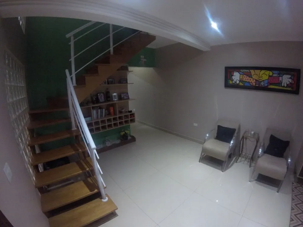 Sobrado, 3 quartos, 195 m² - Foto 1