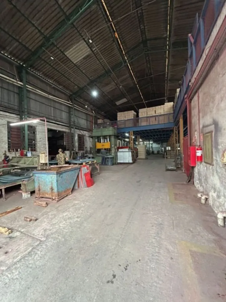 Depósito-Galpão, 3983 m² - Foto 1