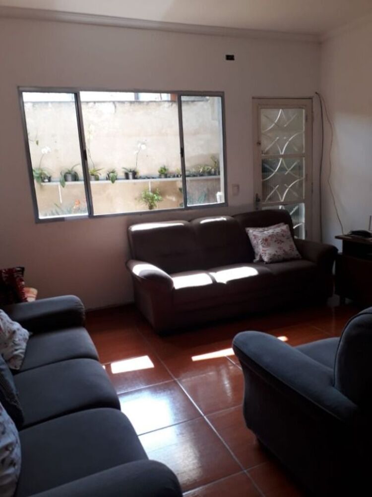 Casa à venda com 4 quartos, 191m² - Foto 1