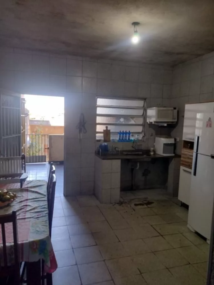 Sobrado à venda com 4 quartos, 300m² - Foto 18