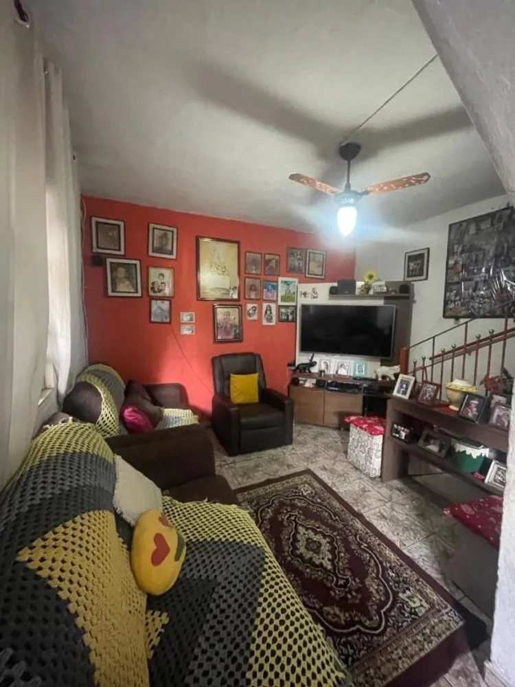 Casa, 5 quartos, 214 m² - Foto 1