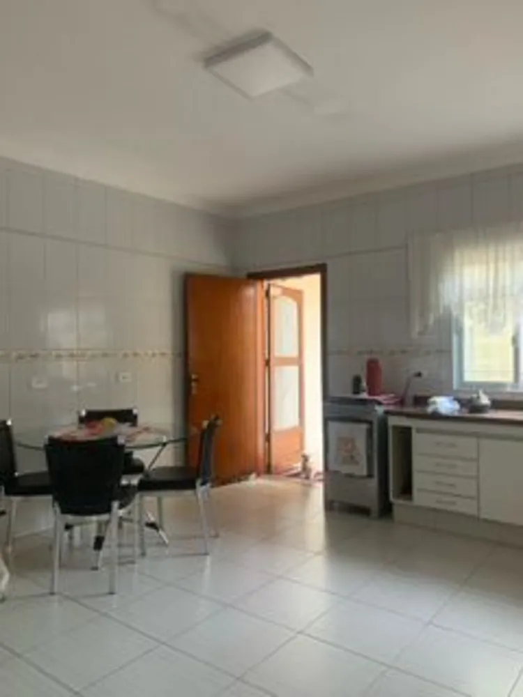Casa, 3 quartos, 180 m² - Foto 2