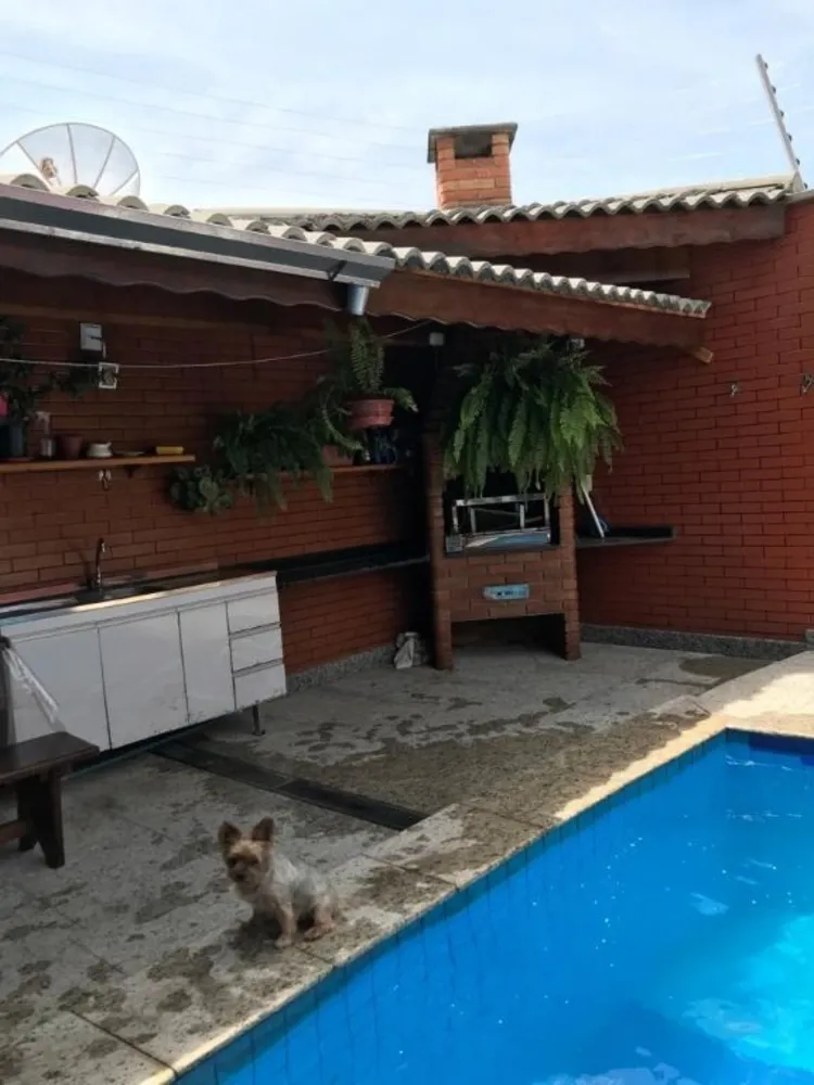 Casa, 3 quartos, 375 m² - Foto 1