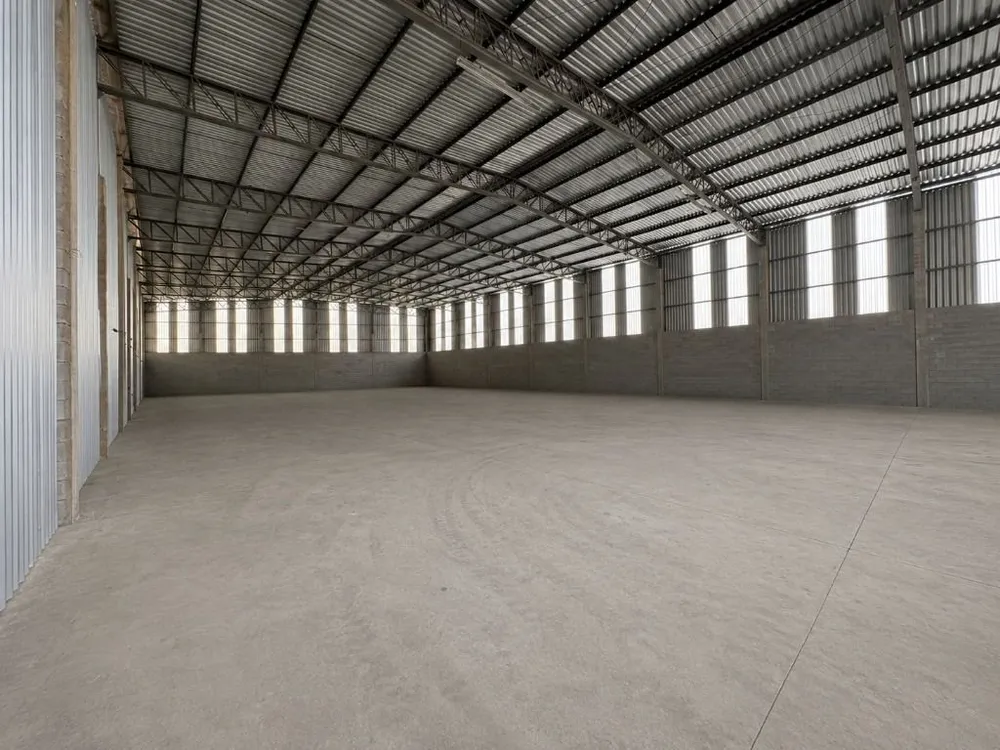 Depósito-Galpão, 1600 m² - Foto 1
