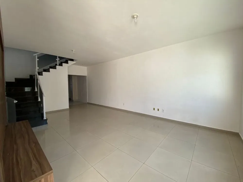 Sobrado, 3 quartos, 296 m² - Foto 2