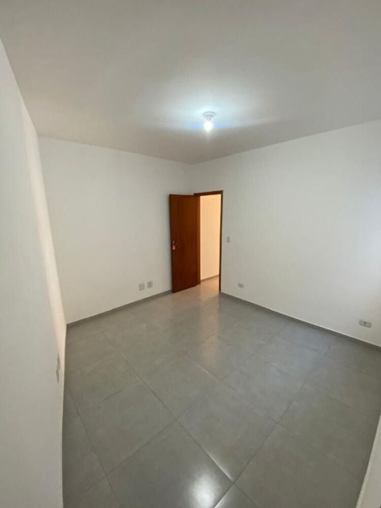Casa à venda com 3 quartos, 84m² - Foto 4