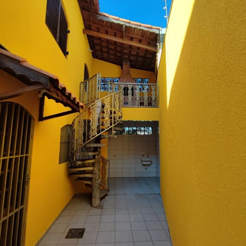 Sobrado, 3 quartos, 194 m² - Foto 3