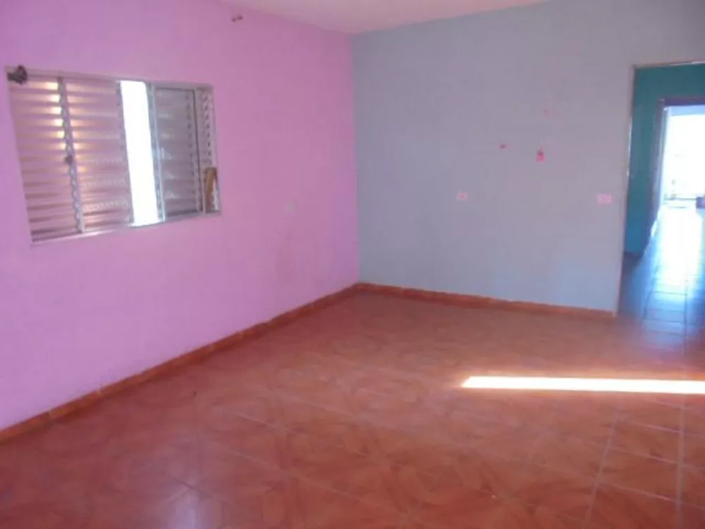 Casa à venda com 2 quartos, 150m² - Foto 3