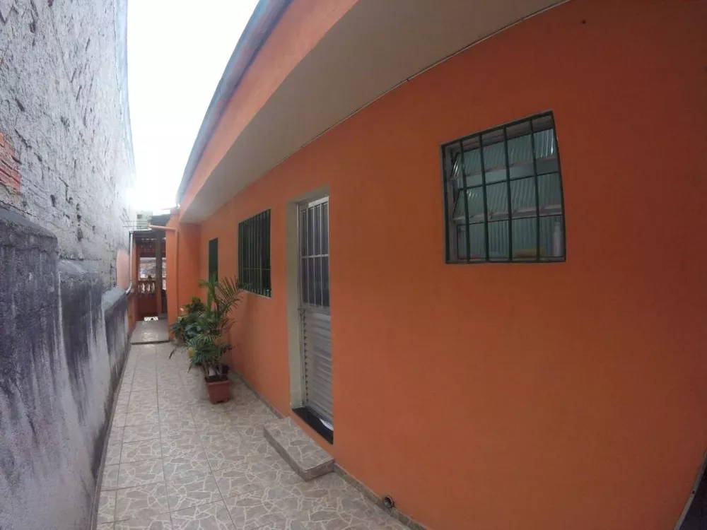 Casa à venda com 2 quartos, 90m² - Foto 1