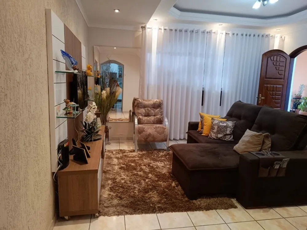 Casa, 3 quartos, 181 m² - Foto 4