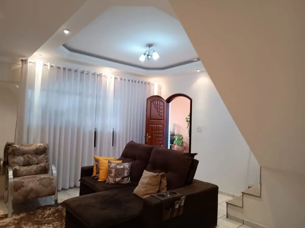 Casa, 3 quartos, 181 m² - Foto 1
