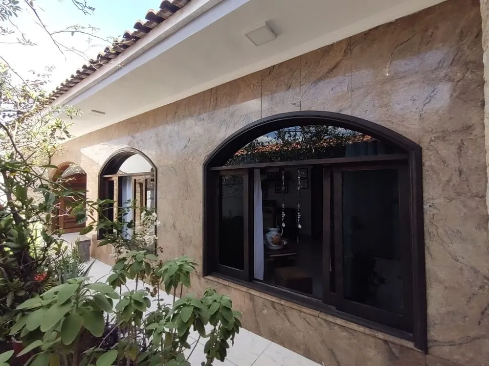 Casa, 4 quartos, 240 m² - Foto 2
