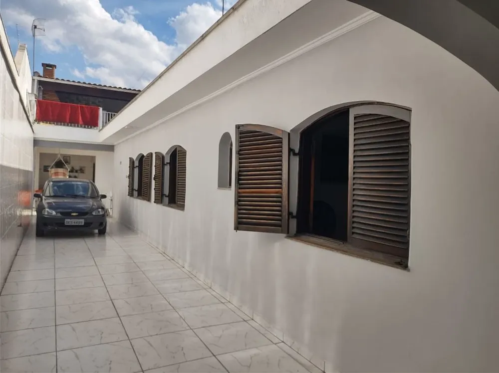 Casa, 4 quartos, 240 m² - Foto 8