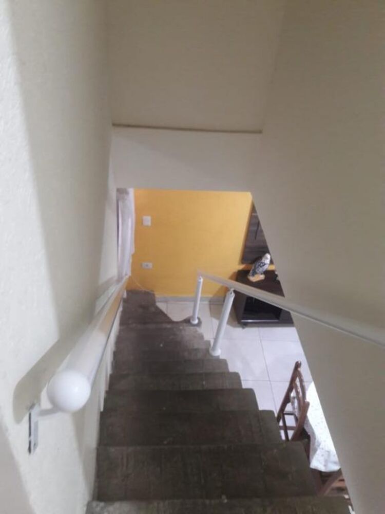 Sobrado à venda com 4 quartos, 100m² - Foto 4