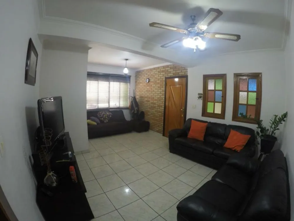 Sobrado, 3 quartos, 207 m² - Foto 1
