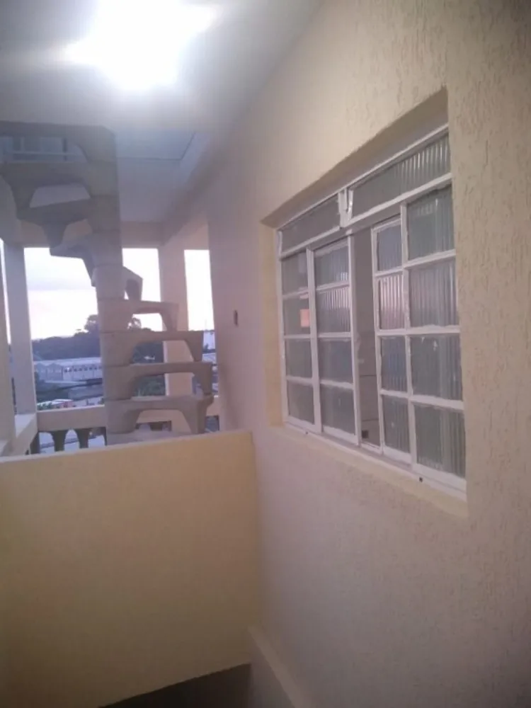 Sobrado, 5 quartos, 200 m² - Foto 2