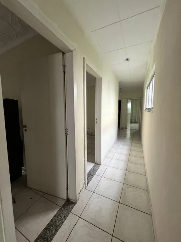 Casa, 5 quartos, 363 m² - Foto 2