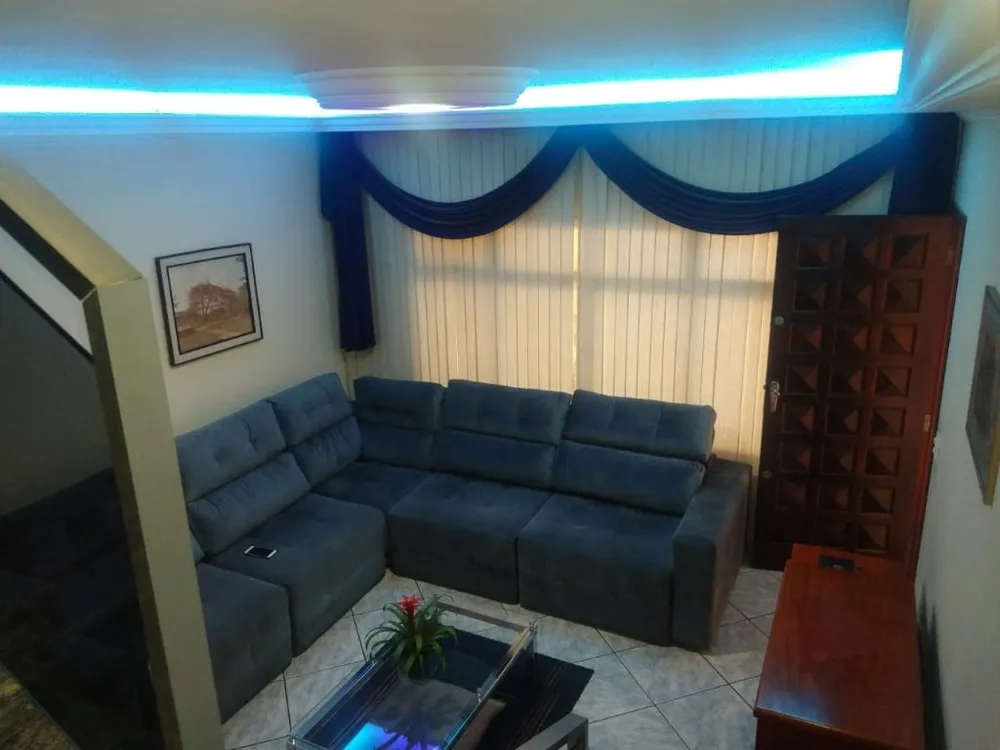 Sobrado, 3 quartos, 297 m² - Foto 2