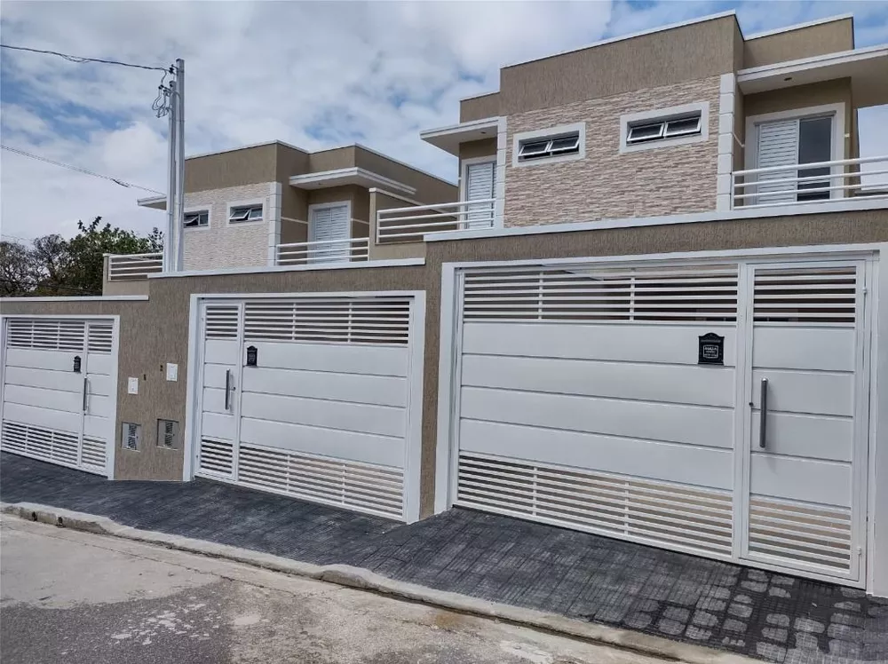 Sobrado à venda com 3 quartos, 130m² - Foto 1