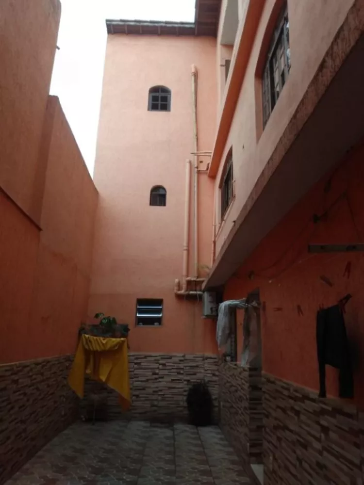 Sobrado, 3 quartos, 252 m² - Foto 4