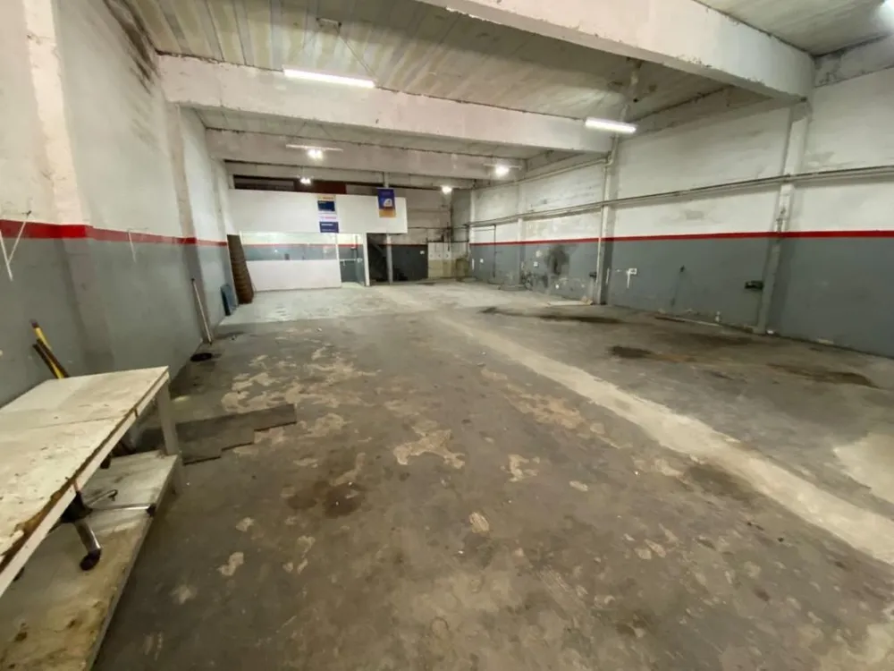 Loja-Salão, 300 m² - Foto 1