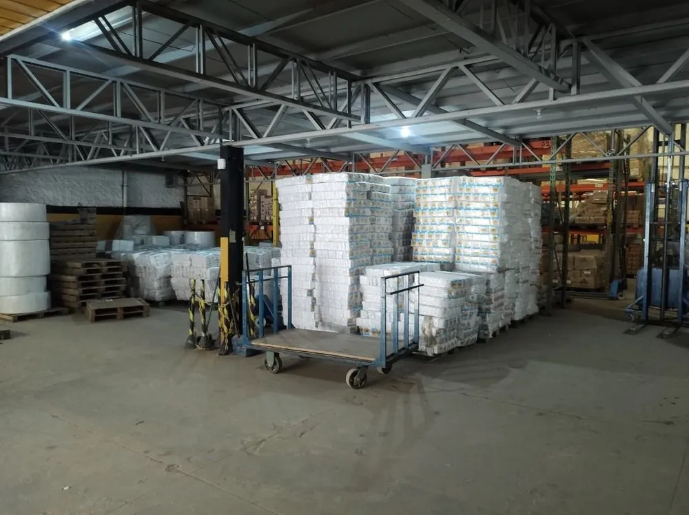 Depósito-Galpão, 1200 m² - Foto 1