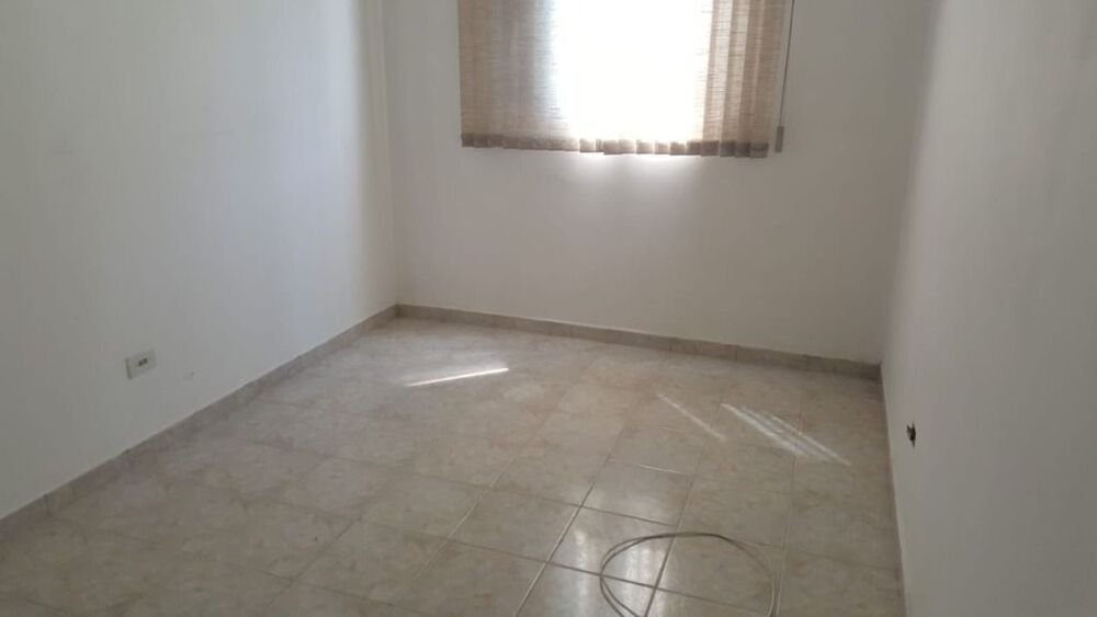 Apartamento à venda com 2 quartos, 67m² - Foto 3