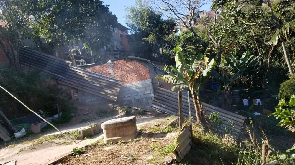 Chácara, 2 quartos, 1046 m² - Foto 7
