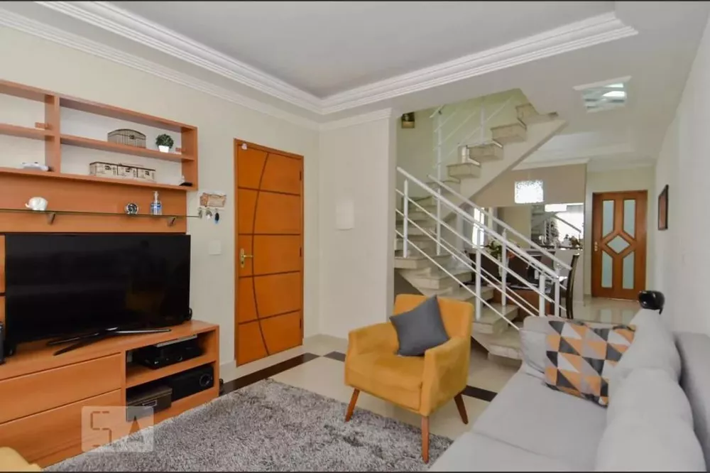 Sobrado à venda com 3 quartos, 160m² - Foto 1