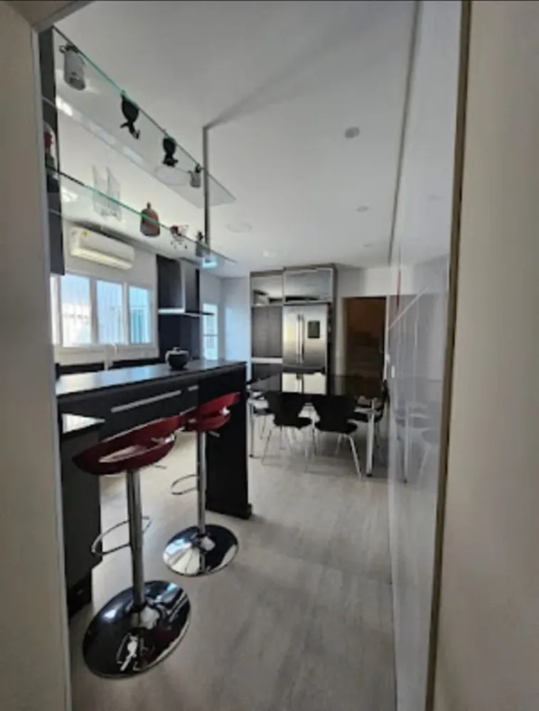 Casa, 4 quartos, 174 m² - Foto 2