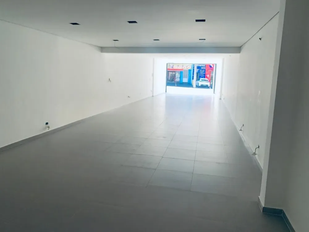 Loja-Salão, 150 m² - Foto 1
