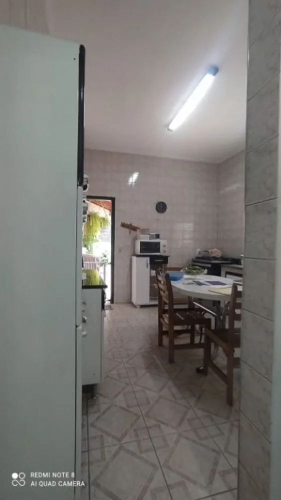 Sobrado, 2 quartos, 219 m² - Foto 9