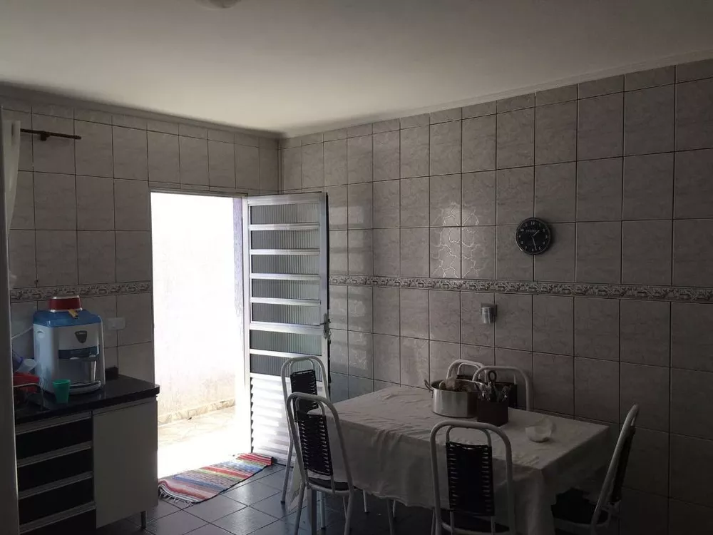 Casa, 3 quartos, 111 m² - Foto 2