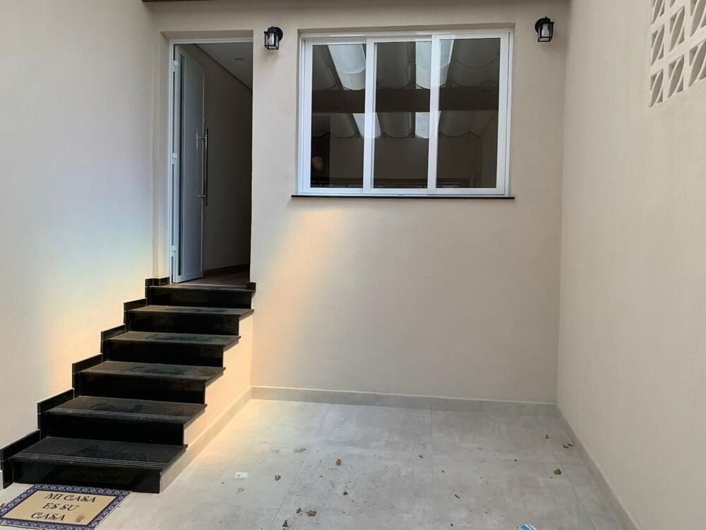 Casa à venda com 3 quartos, 125m² - Foto 2