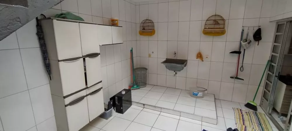 Sobrado à venda com 3 quartos, 300m² - Foto 25