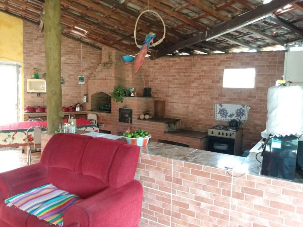 Chácara à venda com 2 quartos, 700m² - Foto 2